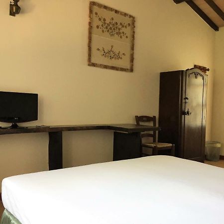 Hostal Casale Ai Poggi Orbetello Exterior foto