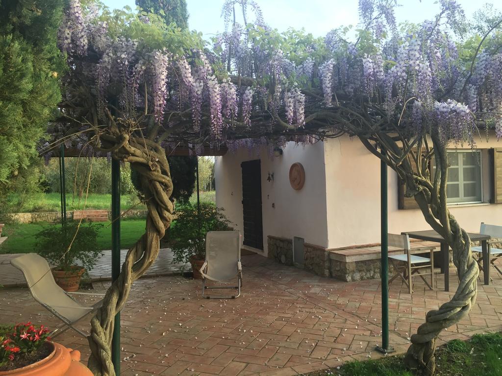 Hostal Casale Ai Poggi Orbetello Exterior foto